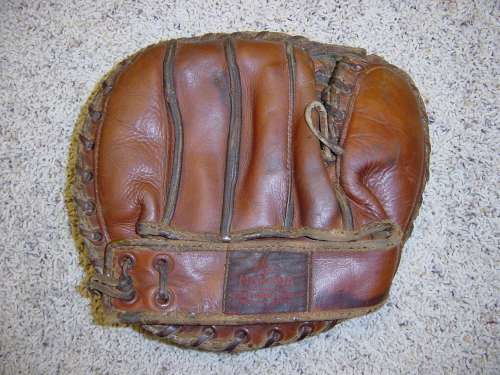 Ken Staples Nokona CM38 Back